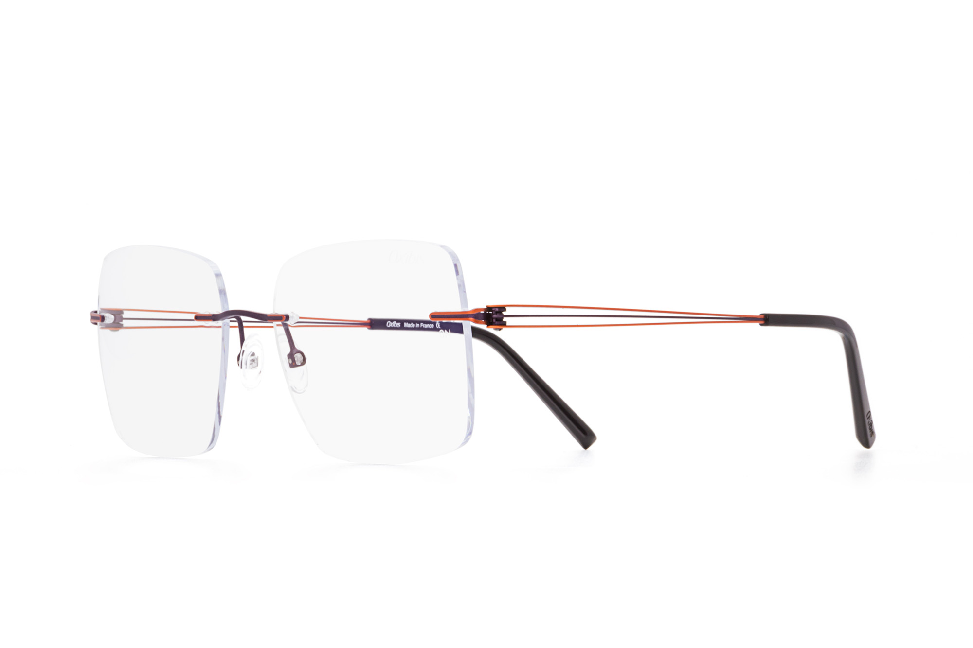 Kullanıma hazır optik tarzda işlenmiş camları ve optik uyumlu çerçevesiyle Oxibis Alyzee AZ6C5 53 orta ekartman mor ve turuncu renkli dikdörtgen model çerçevesiz kadın gözlüğünü optisyen veya gözlükçülerin sunacağı numarasız veya numaralı cam özelleştirmeleriyle size en yakın gözlükçüden satın alabilirsiniz.