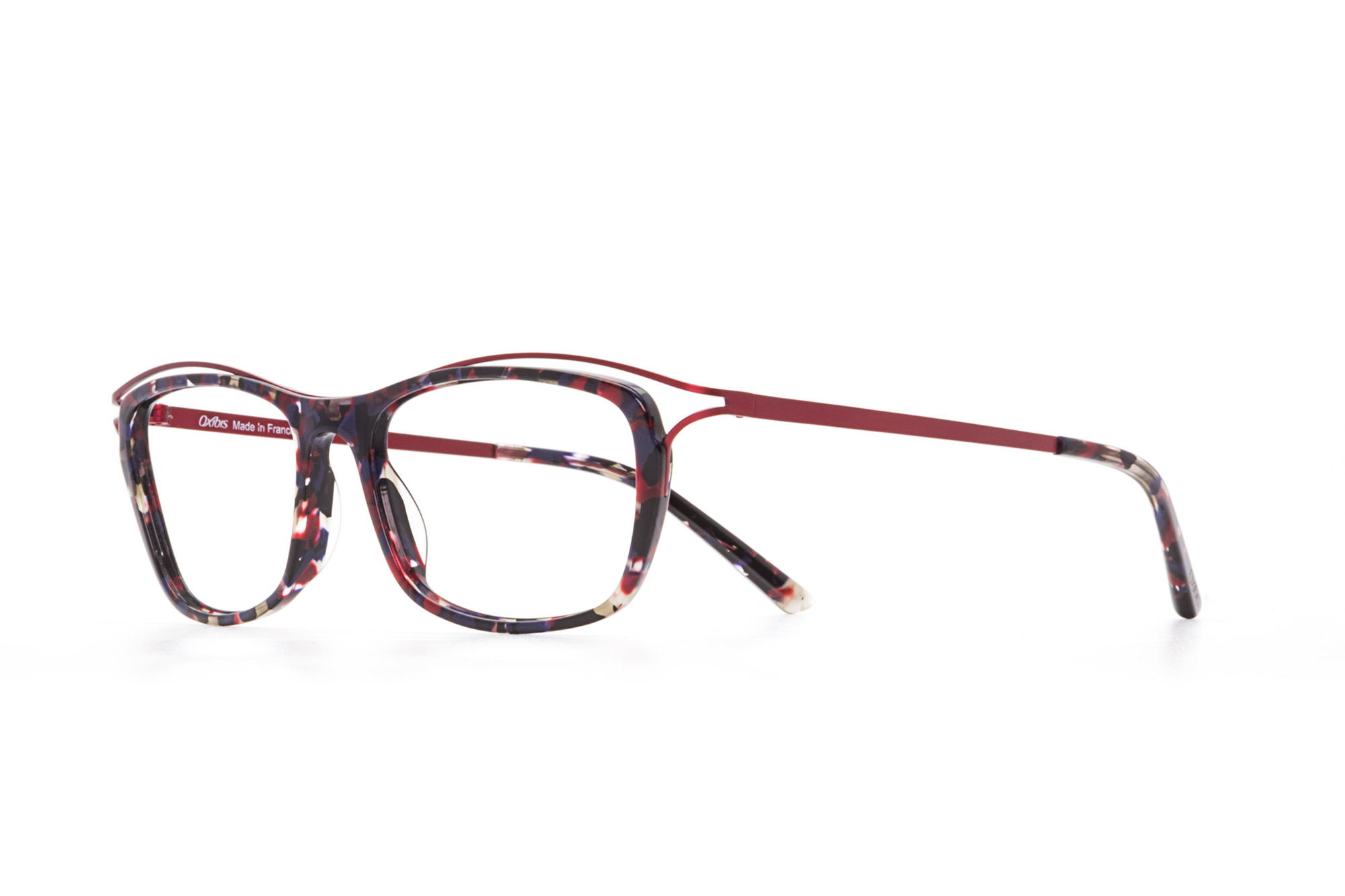 Kullanıma hazır optik tarzda işlenmiş camları ve optik uyumlu çerçevesiyle Oxibis Boogy BG3C3 51 orta ekartman kırmızı ve siyah renkli cat eye model kadın gözlüğünü optisyen veya gözlükçülerin sunacağı numarasız veya numaralı cam özelleştirmeleriyle size en yakın gözlükçüden satın alabilirsiniz.