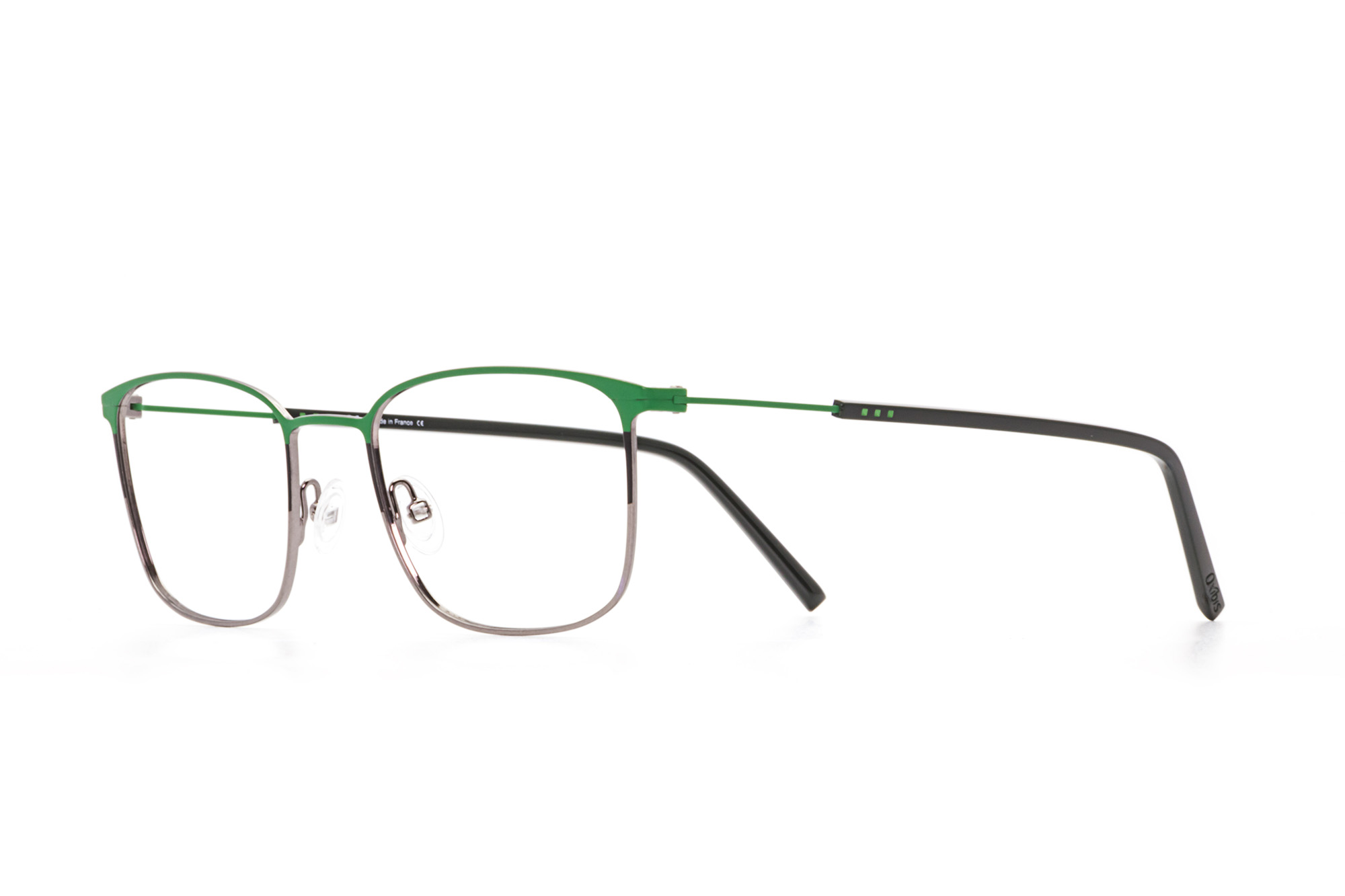 Kullanıma hazır optik tarzda işlenmiş camları ve optik uyumlu çerçevesiyle Oxibis Boost BO3C8 51 orta ekartman yeşil, siyah ve gri renkli dikdörtgen model erkek gözlüğünü optisyen veya gözlükçülerin sunacağı numarasız veya numaralı cam özelleştirmeleriyle size en yakın gözlükçüden satın alabilirsiniz.