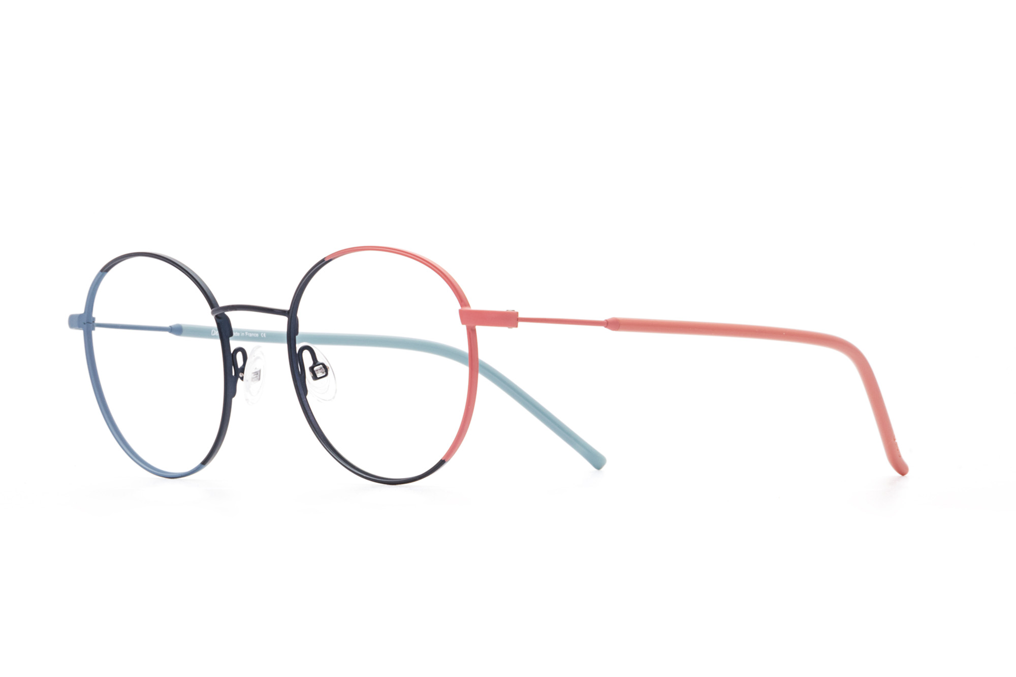 Kullanıma hazır optik tarzda işlenmiş camları ve optik uyumlu çerçevesiyle Oxibis Iggy IG4C6 49 küçük ekartman mavi, lacivert ve pembe renkli yuvarlak model unisex gözlüğü optisyen veya gözlükçülerin sunacağı numarasız veya numaralı cam özelleştirmeleriyle size en yakın gözlükçüden satın alabilirsiniz.