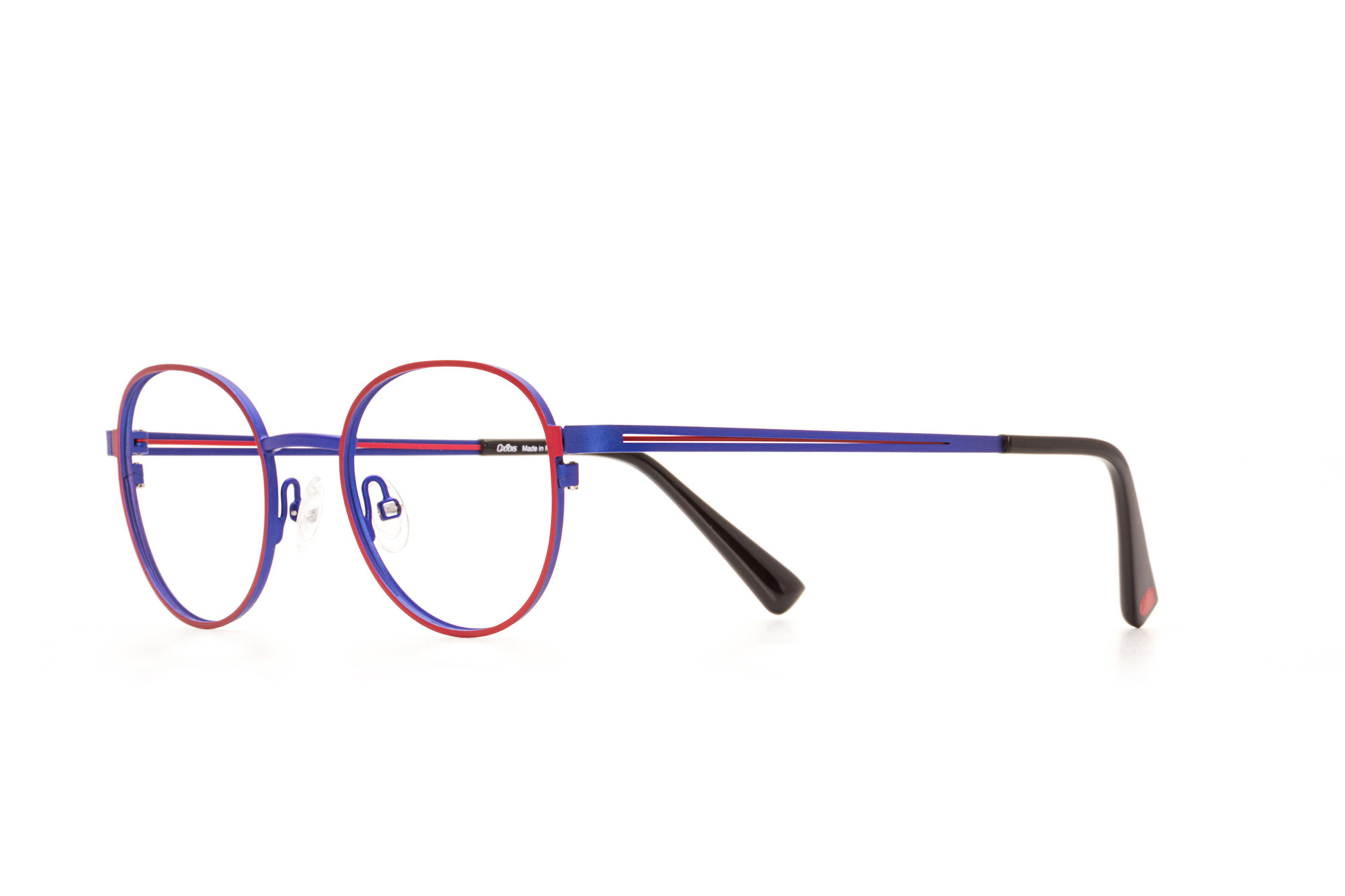 Kullanıma hazır optik tarzda işlenmiş camları ve optik uyumlu çerçevesiyle Oxibis S.Avana SA1C5 küçük ekartman mavi ve kırmızı renkli yuvarlak model unisex gözlüğü optisyen veya gözlükçülerin sunacağı numarasız veya numaralı cam özelleştirmeleriyle size en yakın gözlükçüden satın alabilirsiniz.