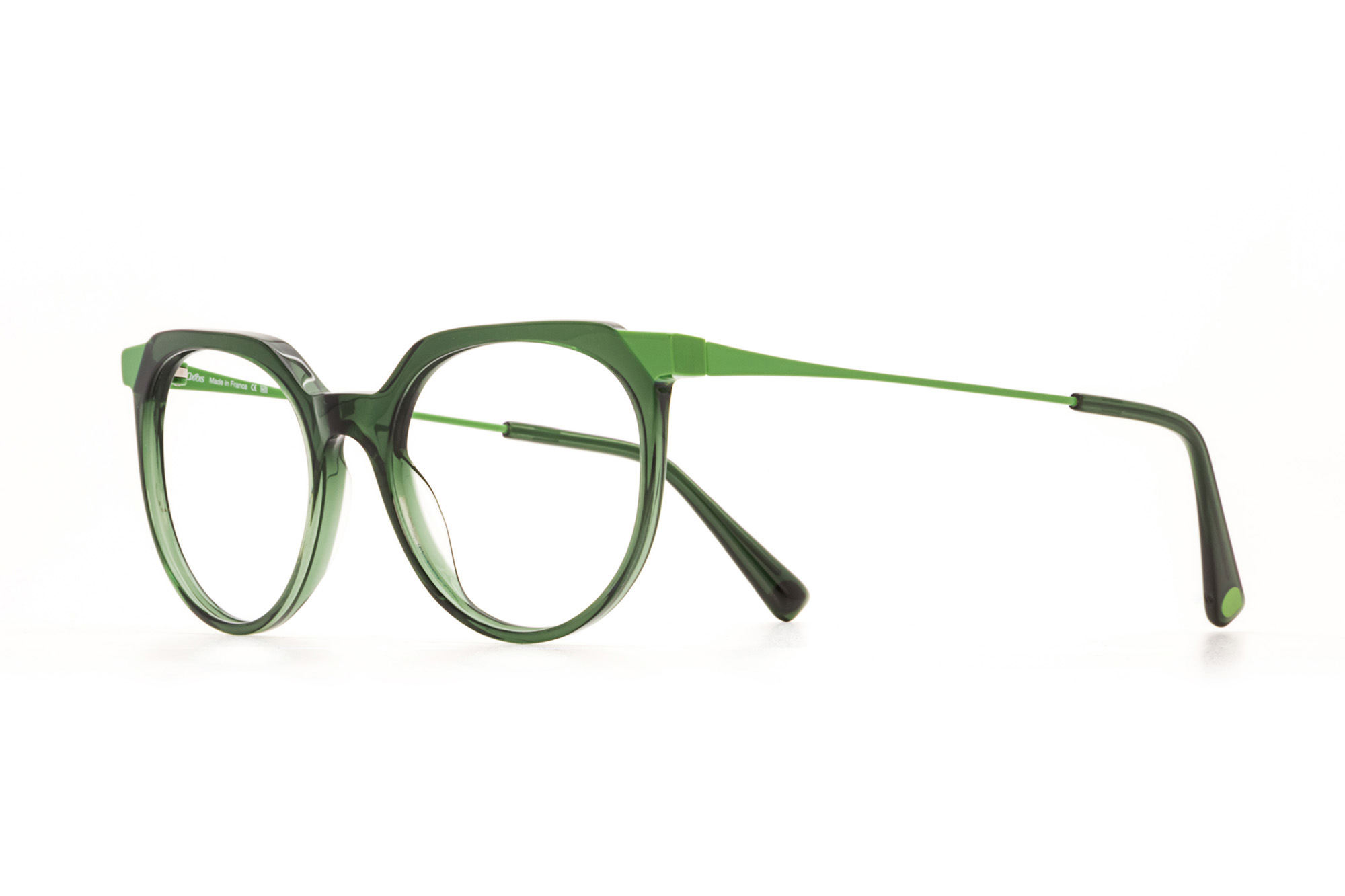 Kullanıma hazır optik tarzda işlenmiş camları ve optik uyumlu çerçevesiyle Oxibis Tango TA1C4 orta ekartman açık ve koyu yeşil renkli cat eye model kadın gözlüğünü optisyen veya gözlükçülerin sunacağı numarasız veya numaralı cam özelleştirmeleriyle size en yakın gözlükçüden satın alabilirsiniz.